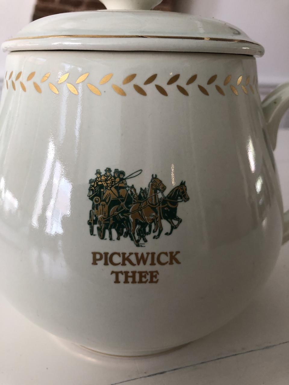 Lief brocante lichtgroen PickWick theepotje met mooie details