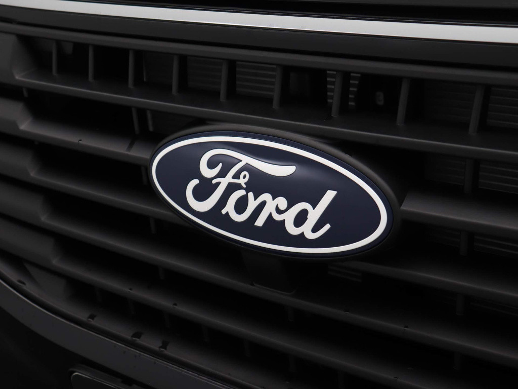 Ford Transit Custom 300 2.0 tdci l2h1 trend 136 pk | apple carplay /android