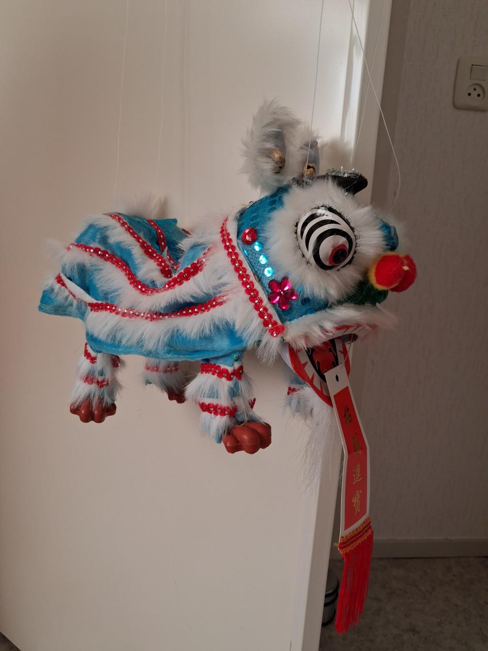 Lion dance chinees nieuwjaar marionette draak