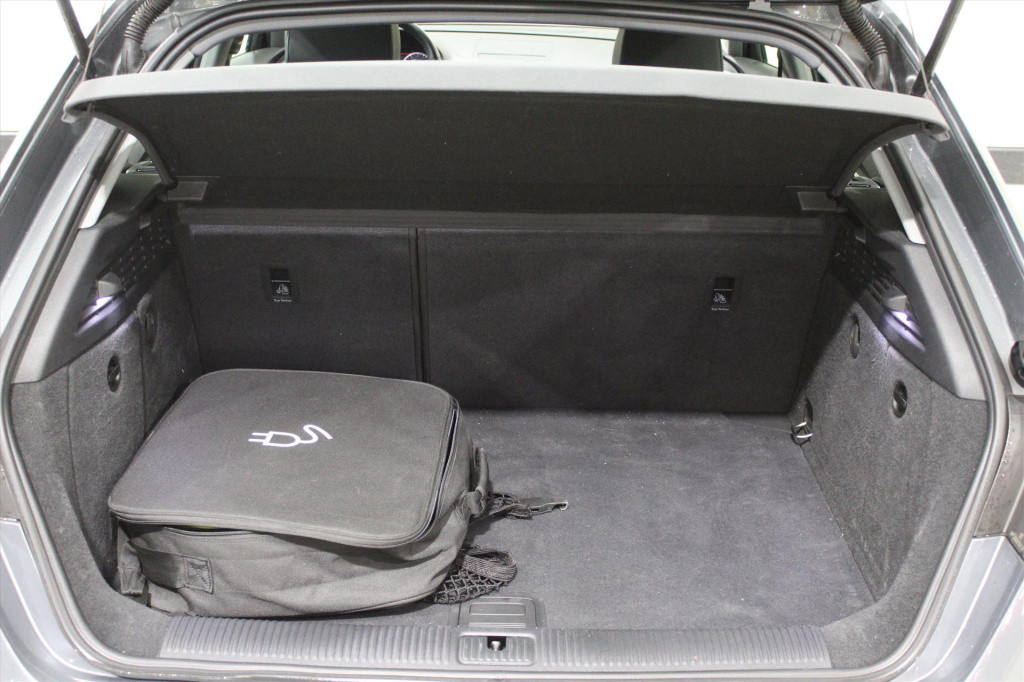 Audi A3 40 e-trontfsi 204 pk s tronic design