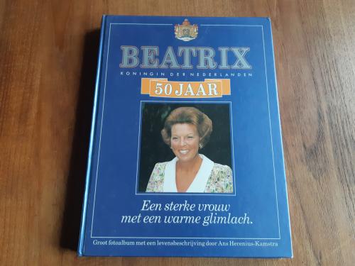 Boek Beatrix 50 jaar