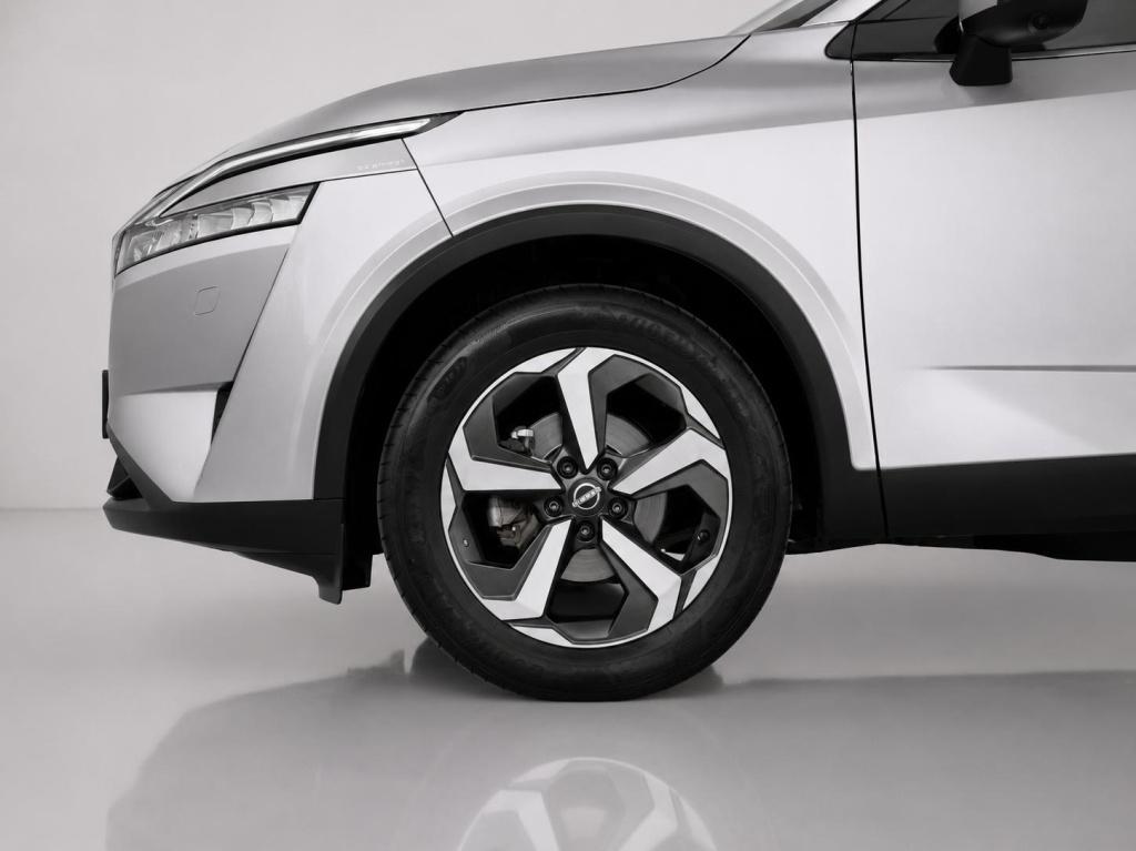 Nissan Qashqai 1.3 mhev n-connecta