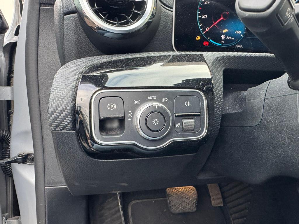 Mercedes-Benz A-Klasse 180 business solution