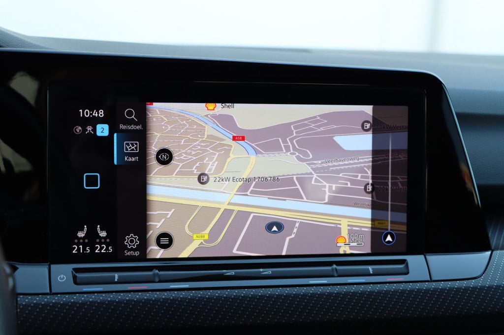Volkswagen Golf 1.5 etsi r-line 150pk dsg7