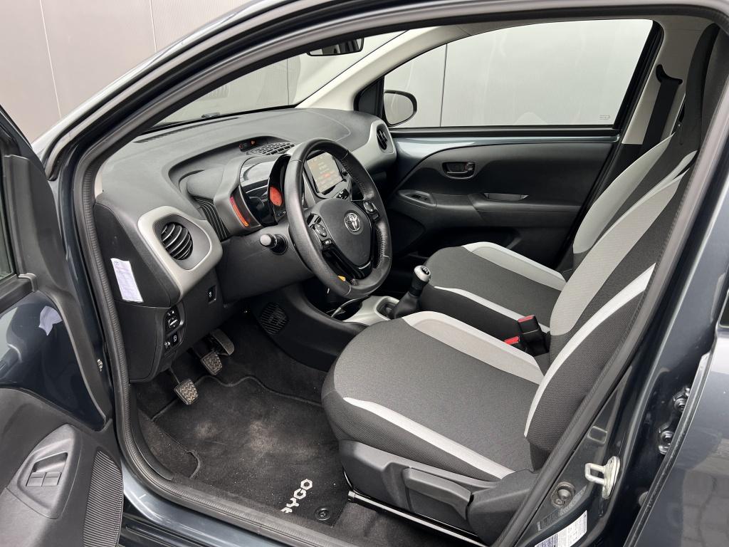 Toyota Aygo 1.0 vvt-i x-play