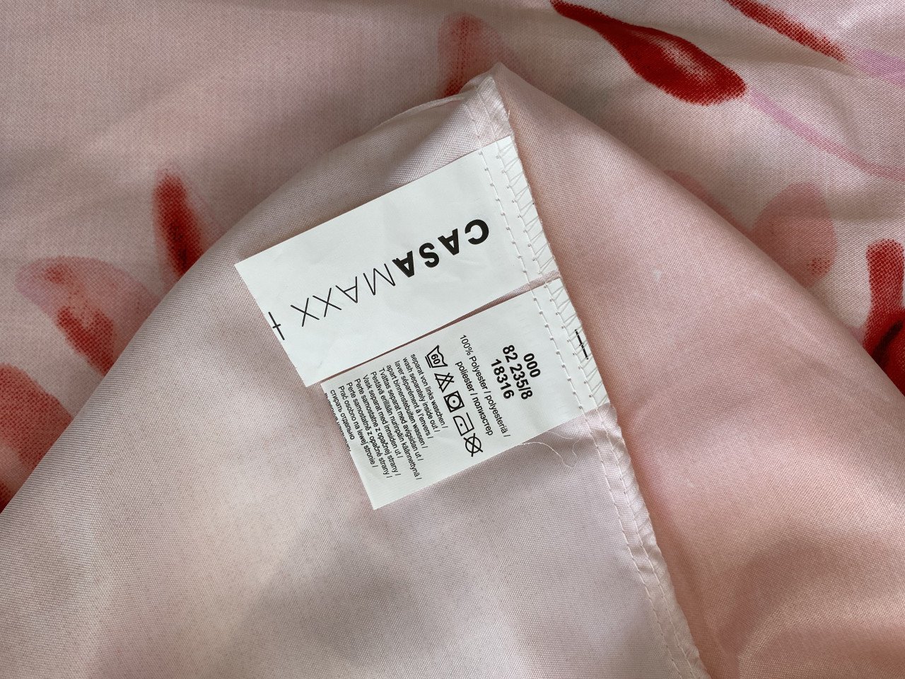 Gratis Goede matras, gebroken wit met polyester dekbedhoes
