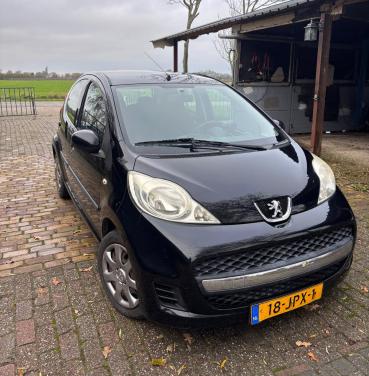 Peugeot 107 5 deurs met airco