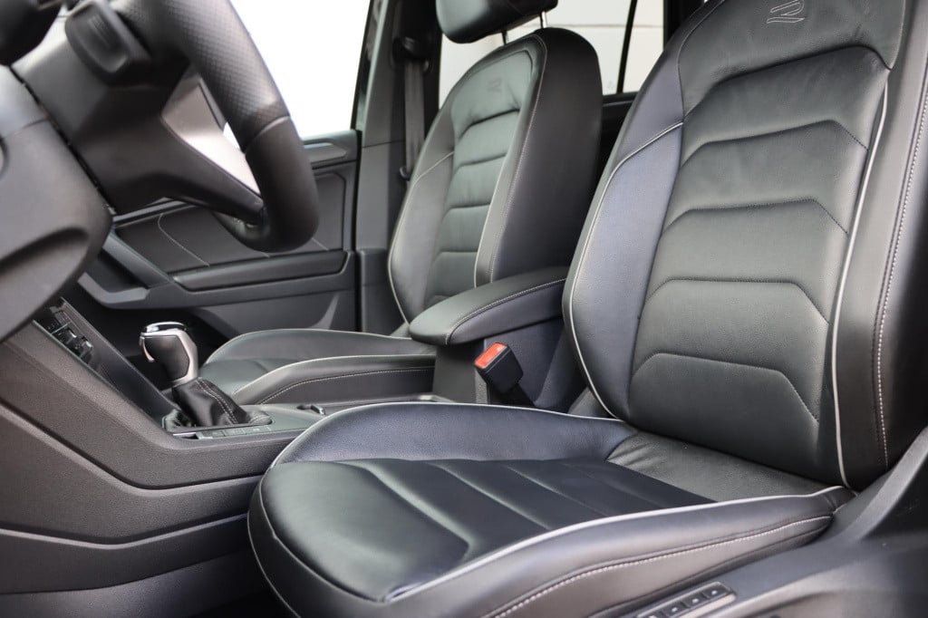 Volkswagen Tiguan 1.4 tsi ehybrid r-line business + 245pk dsg6