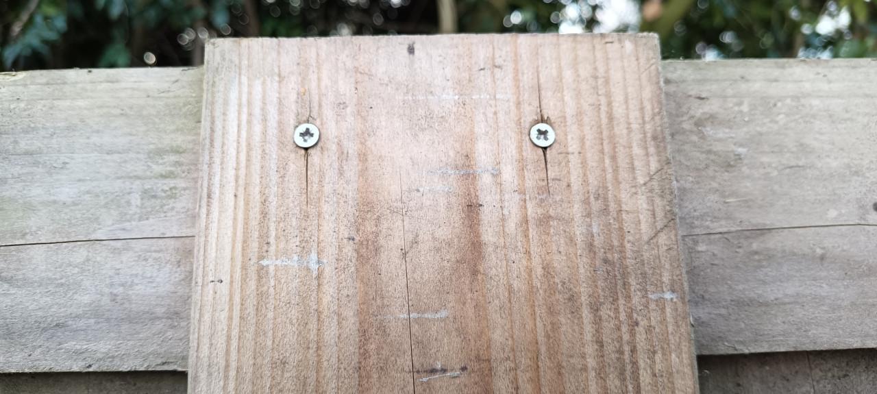 Degelijke houten schutting van Hilhout ( 16 mm, jumbo )