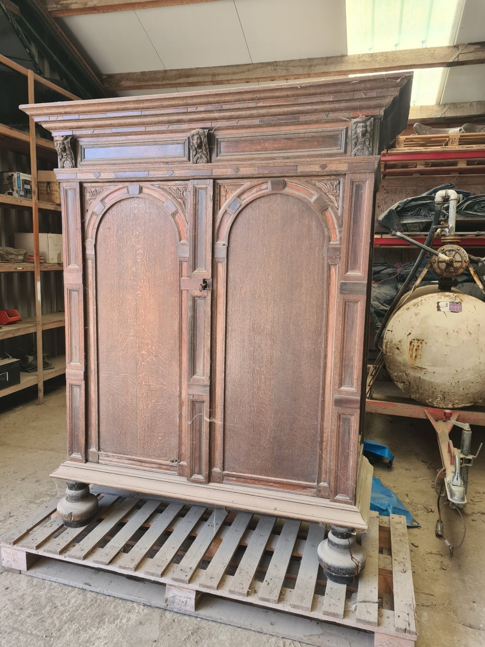 Antieke kast Utrechtse Toogkast Poortkast