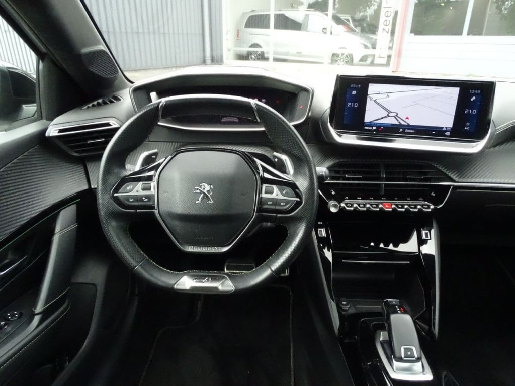 Peugeot 208 1.2 puretech gt-line automaat | pano | stoelverwarming