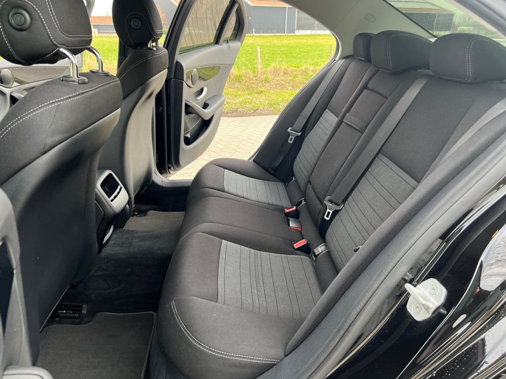 Mercedes-Benz C-Klasse 180 lease edition