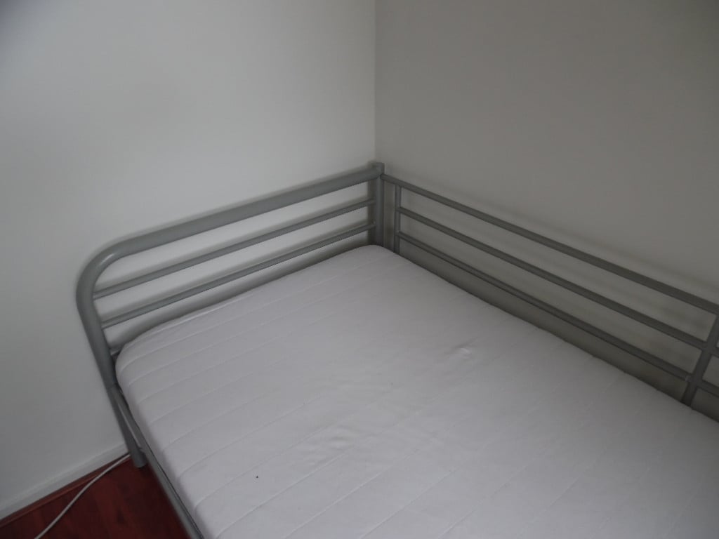 Eénpersoonsbed.