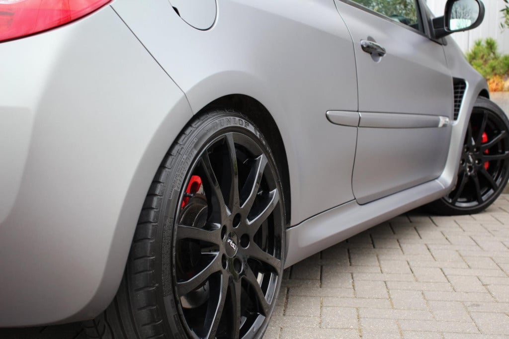 Renault Clio 2.0 rs - ange et demon 99/99 - akrapovic - recaro - shortshift