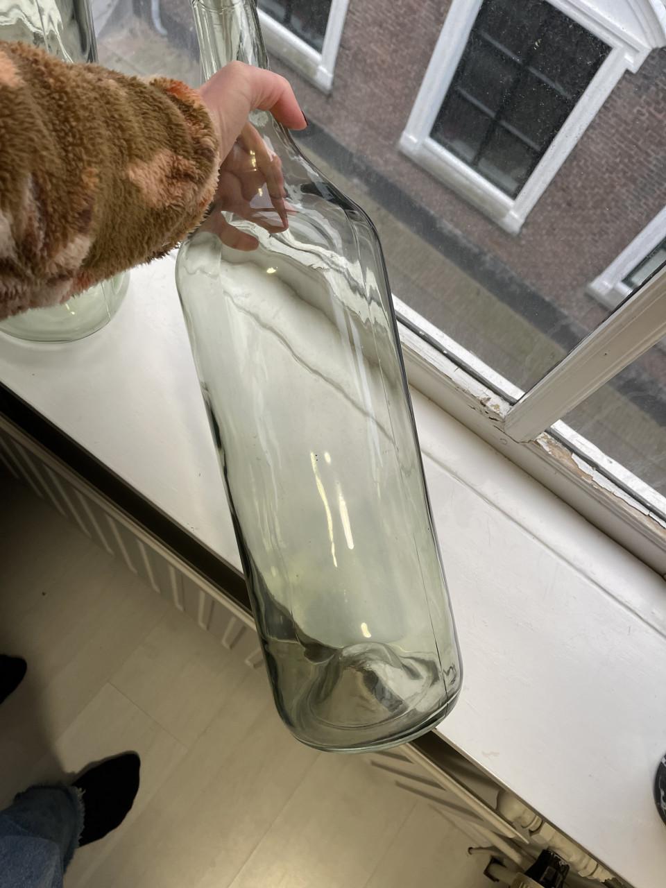 Ophalen! Set van 2 glazen flessen