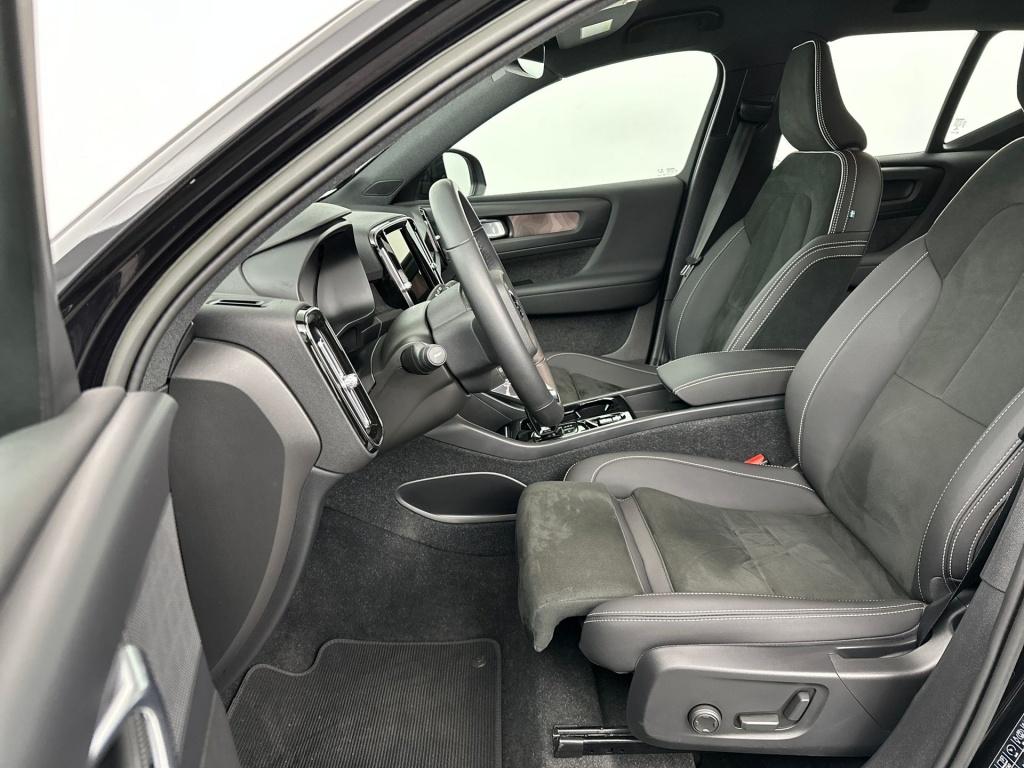 Volvo XC40 t5 262pk recharge plus dark| adap.cruise| 360camera| trekhaak