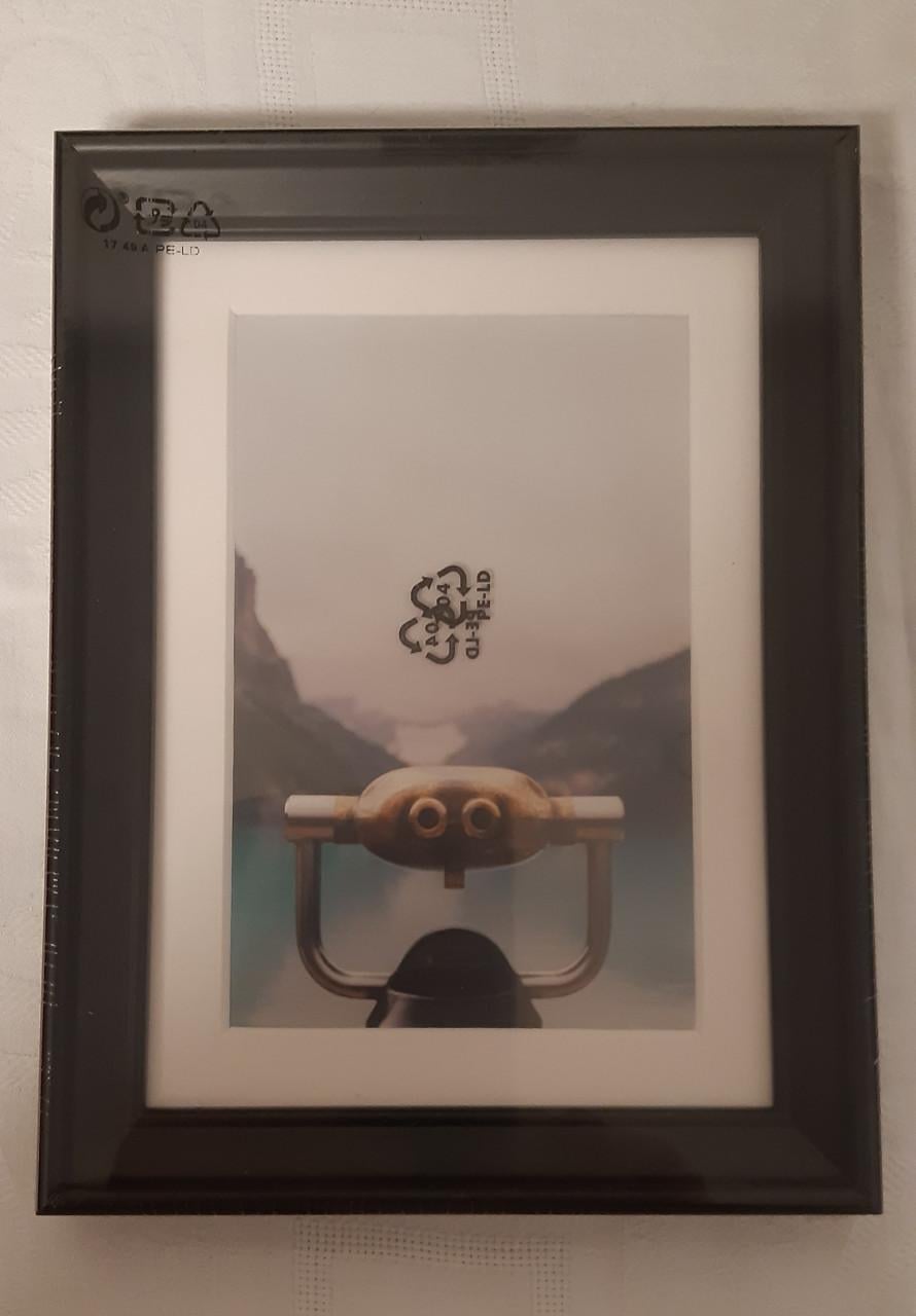 Ikea KNOPPÄNG zwarte lijsten met afbeelding, set van 8.