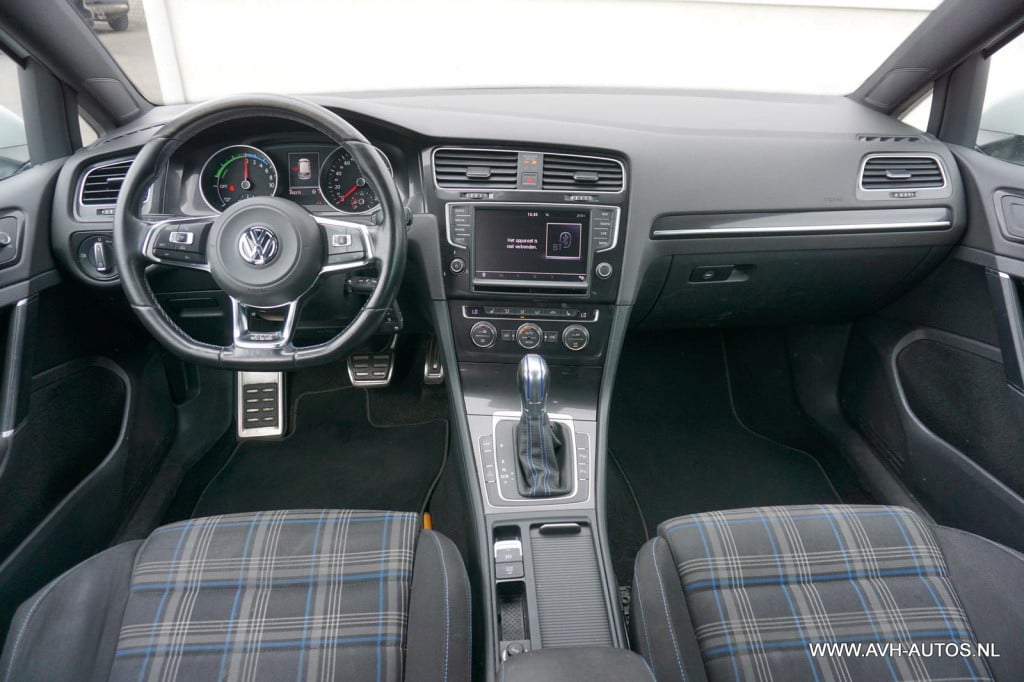 Volkswagen Golf 1.4 tsi gte, panoramadak!!