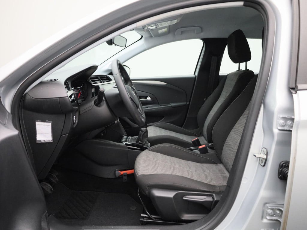 Opel Corsa 1.2 edition | lmv | parkeer sensoren | airco | cruise control | 