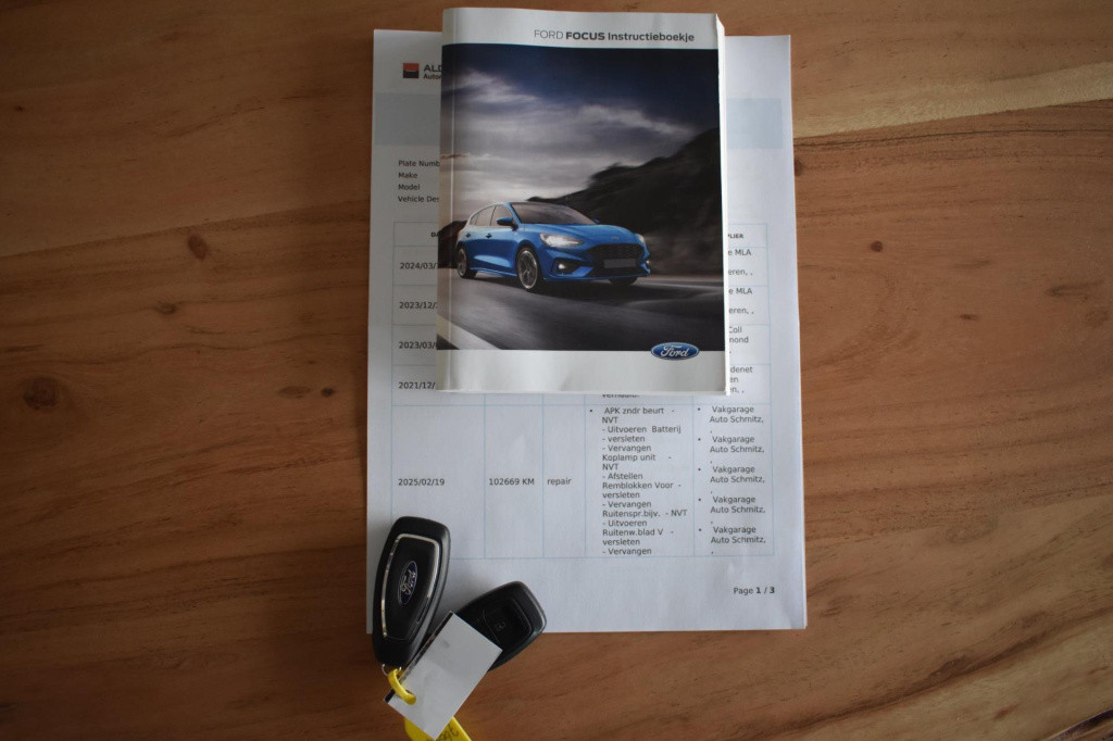 Ford Focus wagon 1.0 ecoboost hybrid st line | panoramadak | apple carplay 