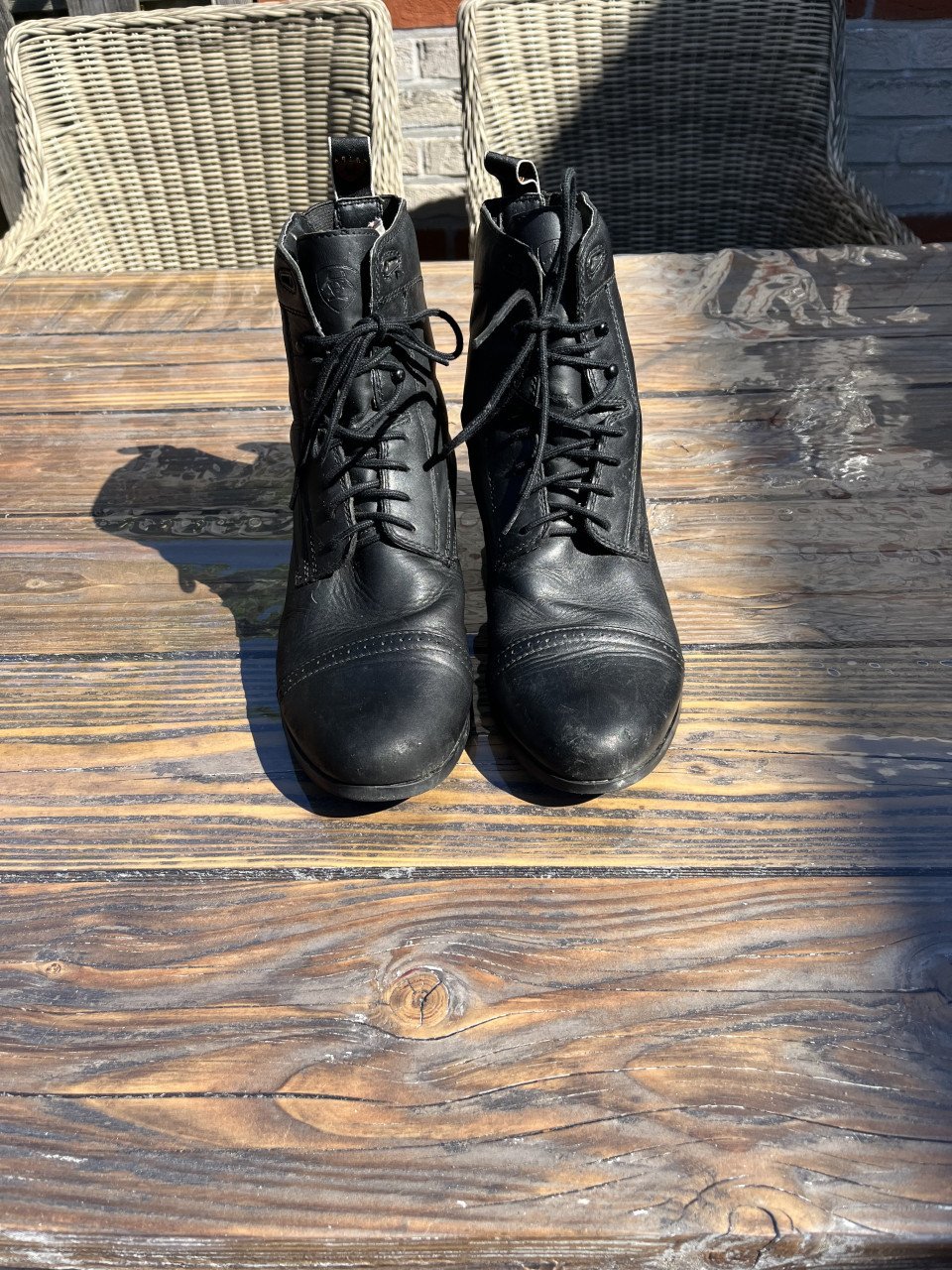 Rij schoenen (jothvers)