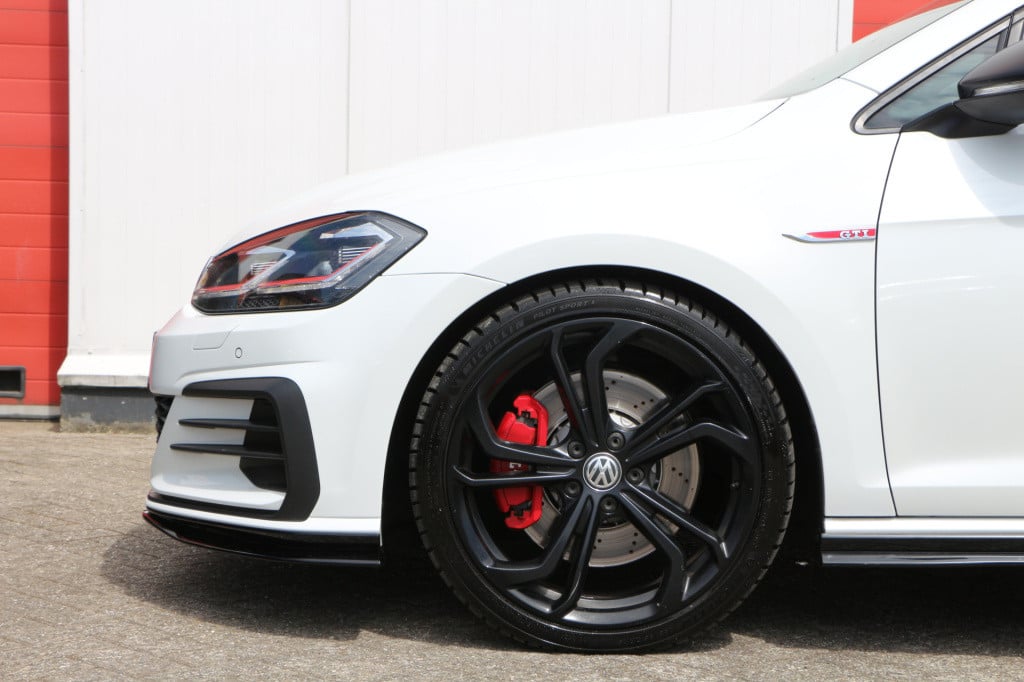 Volkswagen Golf 2.0 tsi gti tcr akrapovic | pano | discover pro