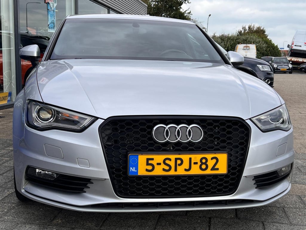 Audi A3 limousine 1.4 tfsi cod ambition pro line plus automaat, navi enz...