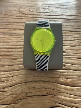 Swatch horloge Gent Yellow Zeb GJ131