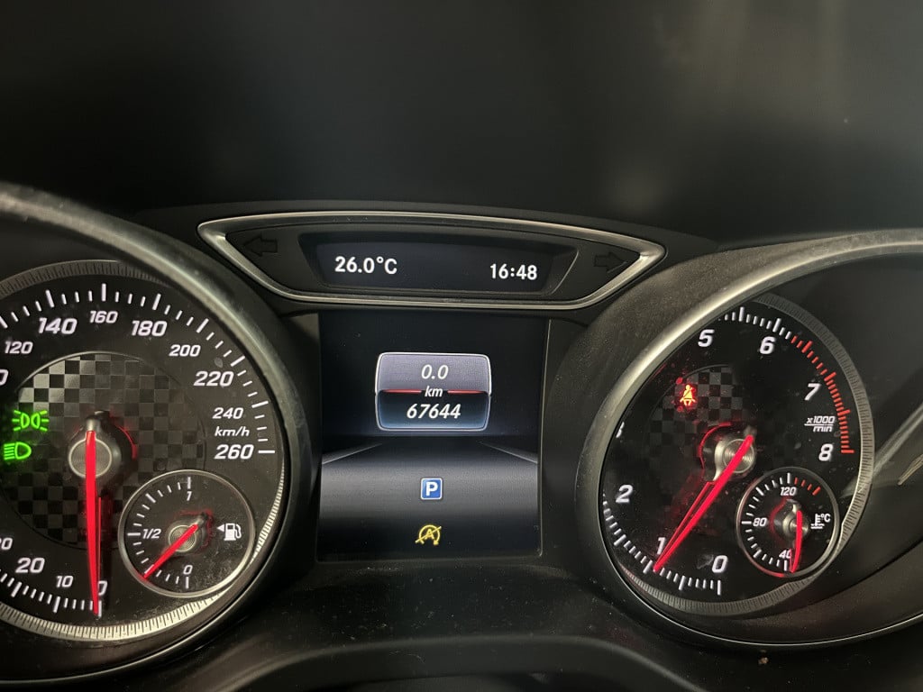 Mercedes-Benz A-Klasse 160 amg night edition