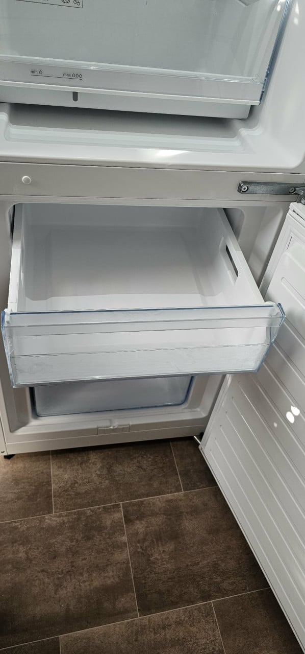 Keuken set koelkast en fornuis in prima staat