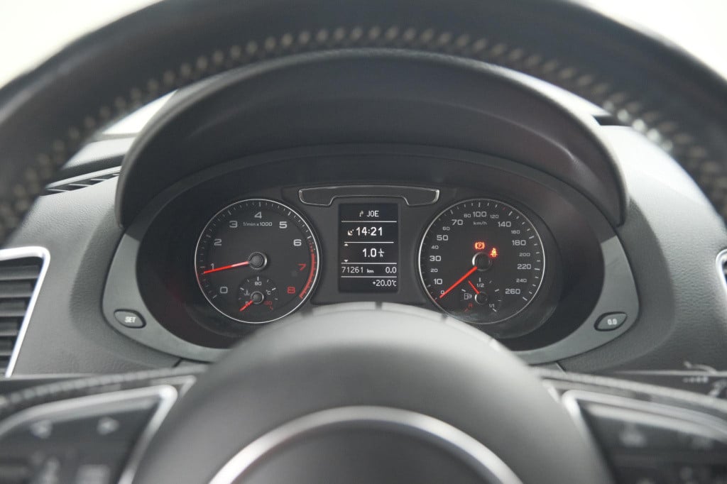Audi Q3 1.4 tfsi cod sport s line edition | parkeersensoren | navigatie | c