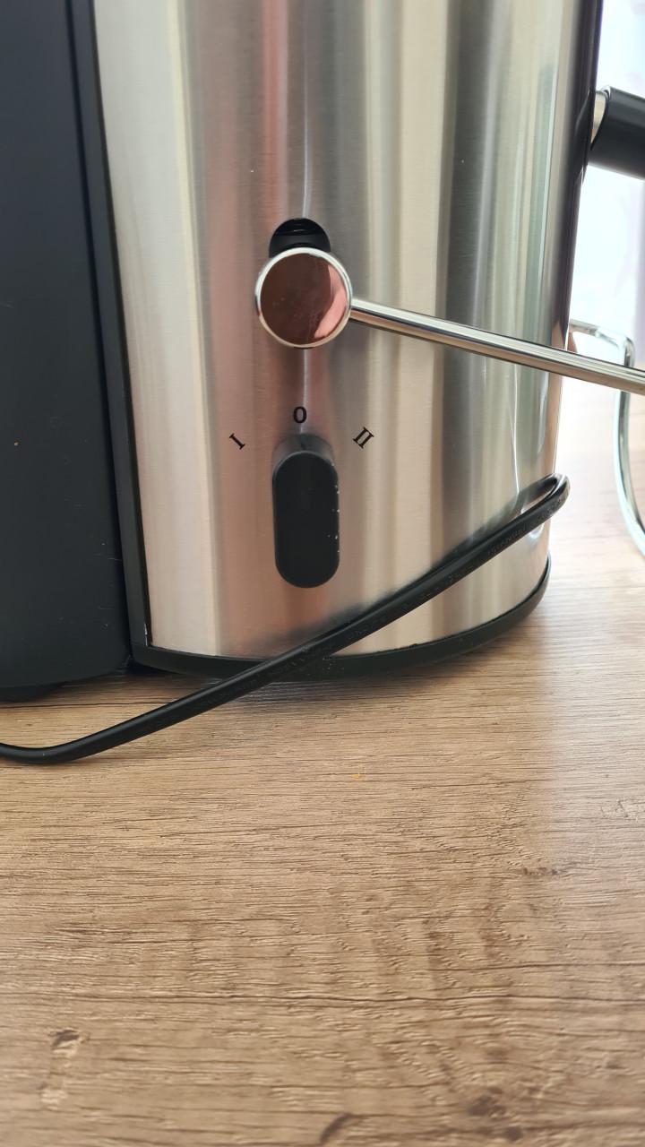 QUIGG- Sapcentrifuge 220V- 800W in zeer goed staat-compleet