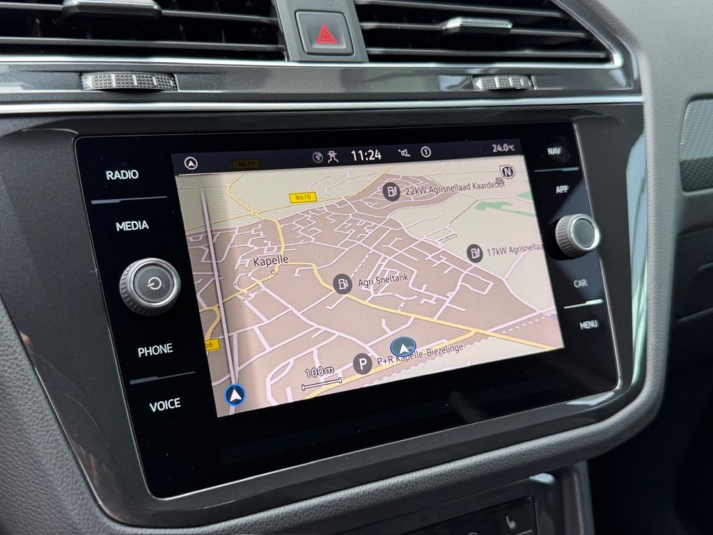 Volkswagen Tiguan 1.5 tsi 150pk dsg r-line | trekhaak | camera | carplay | 