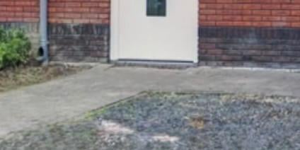Gratis afhalen ca 30m2 betontegels