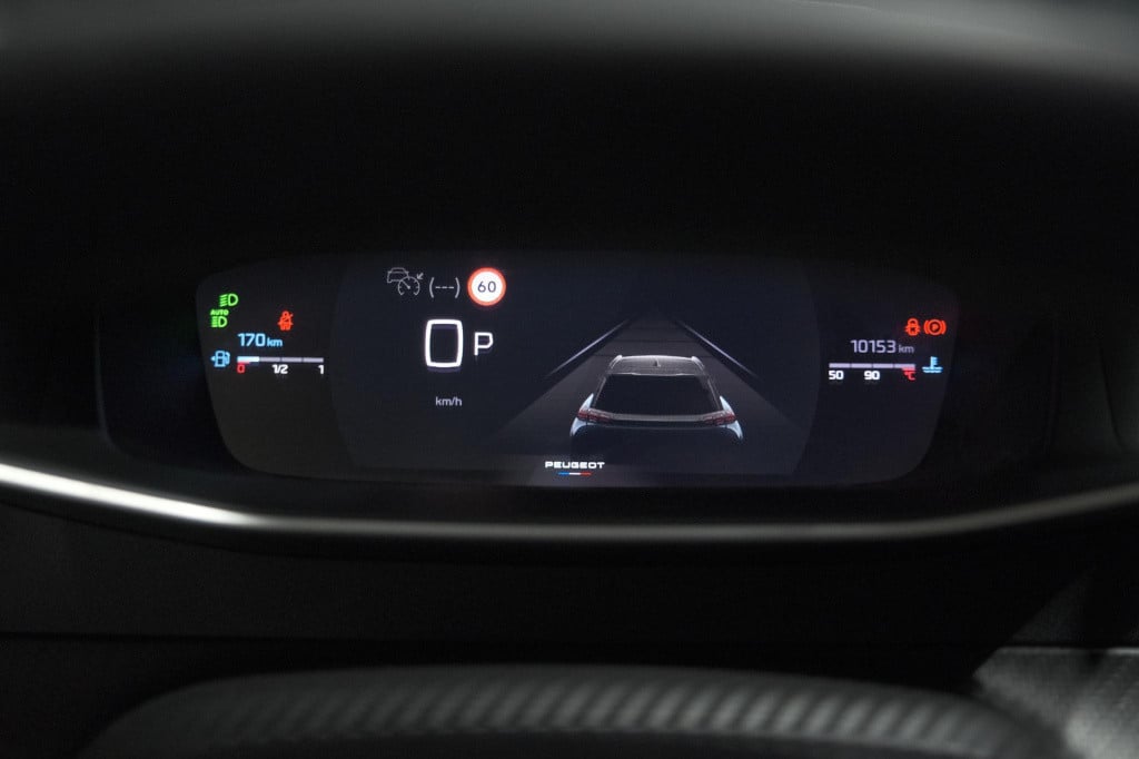 Peugeot 2008 puretech 130 eat8 gt | 360 camera | stoelmassage | adaptieve c