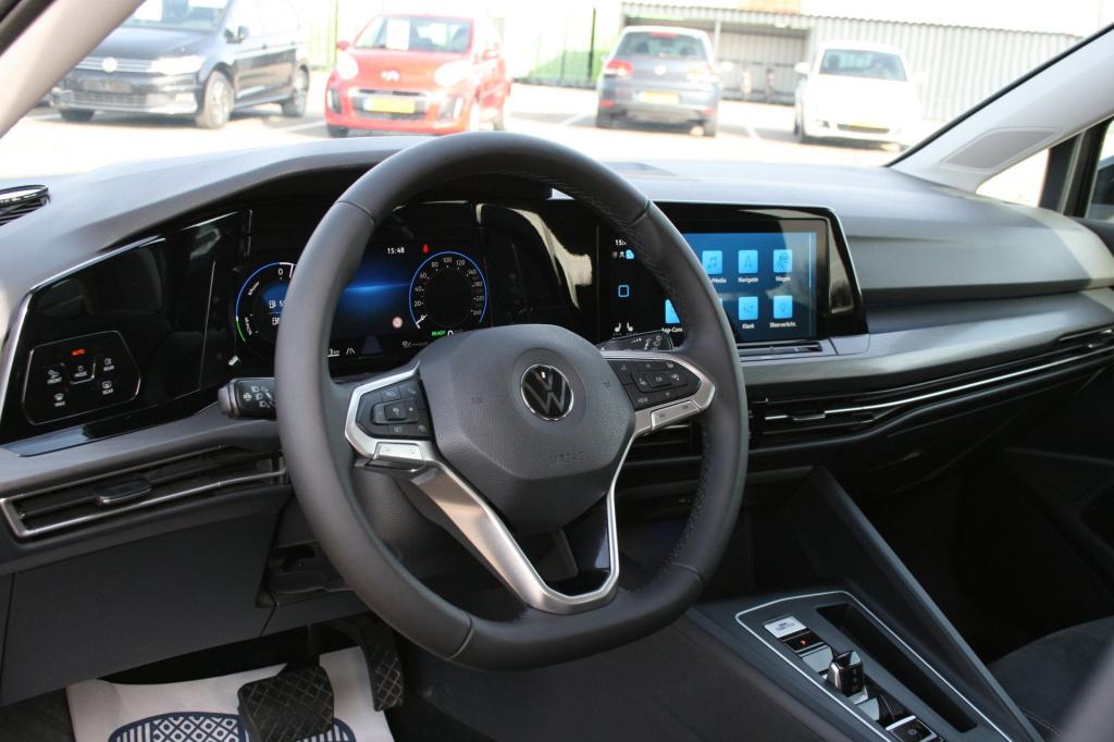 Volkswagen Golf 1.4 ehybrid style