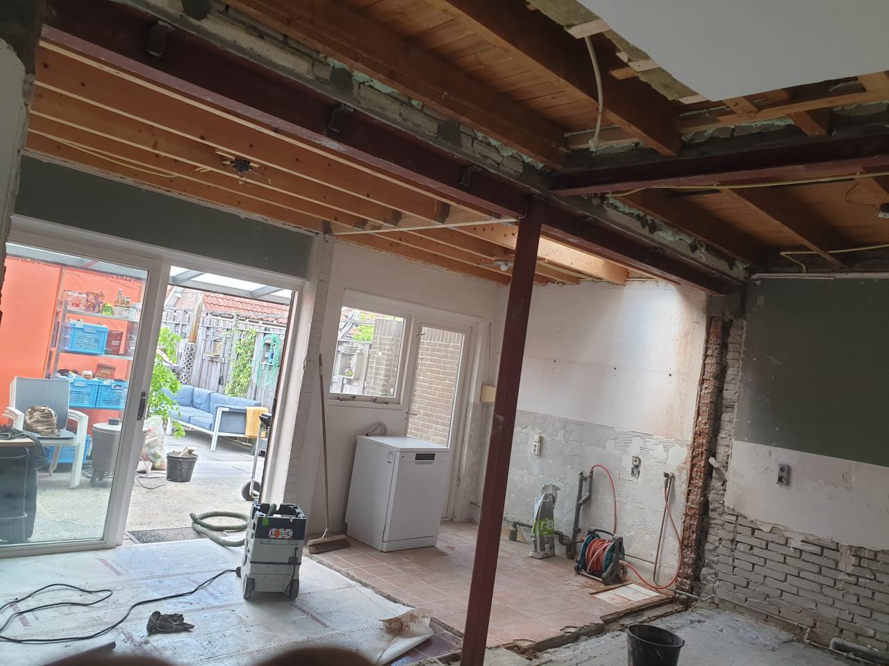 Aanbouw-Verbouw-Aannemer-Dakraam-Velux