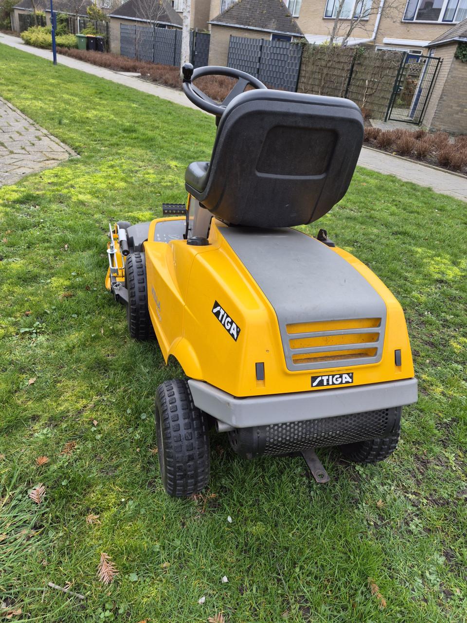 Stiga zitmaaier