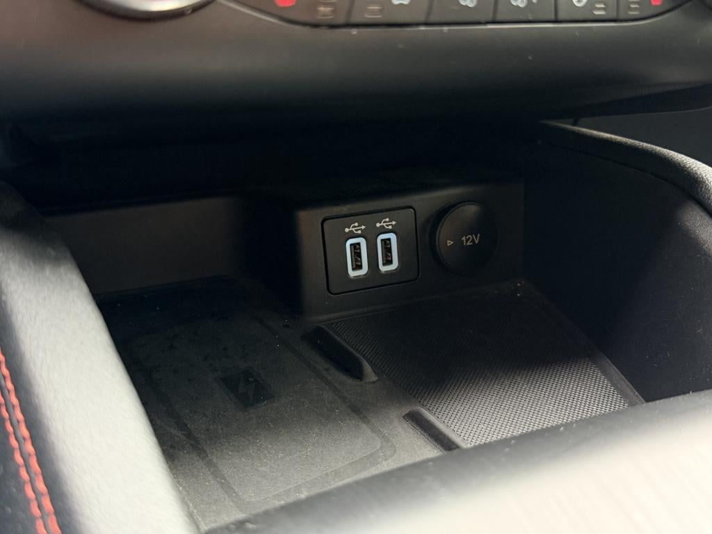 Ford Kuga 2.5 phev st-line | carplay | stoel/ stuur verwarming | dab | crui