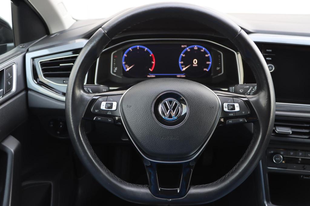 Volkswagen Polo 1.0 tsi highline adaptive | carplay | sensoren