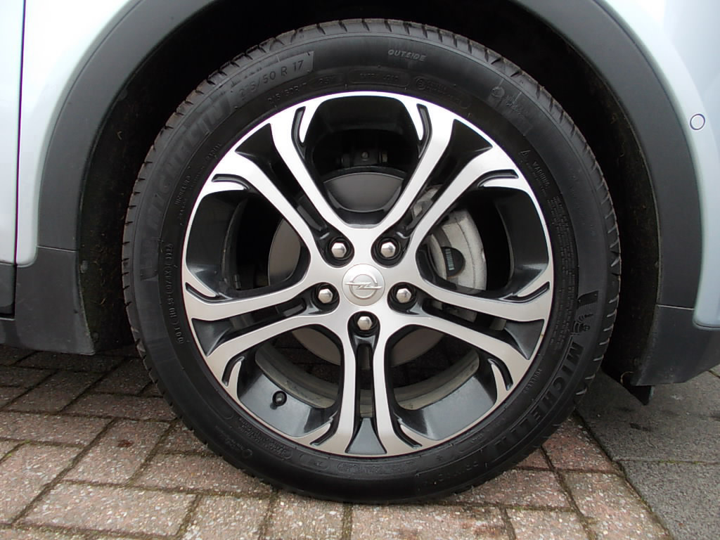 Opel Ampera-e navi, cr.control, leer, stoelverw., stuurverw