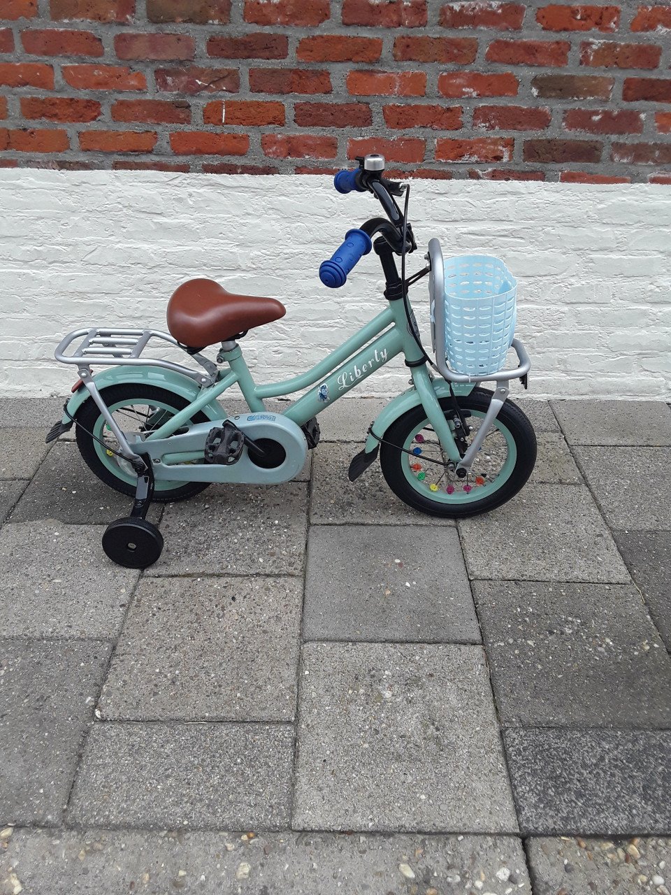 Te koop een mooi zgan meisjes fietsje
