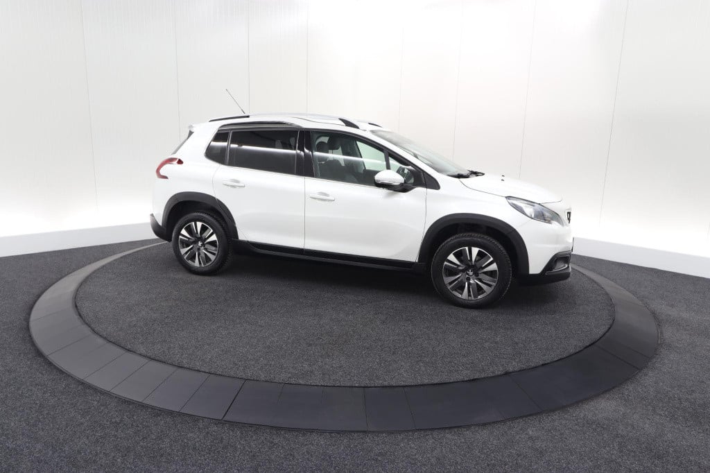 Peugeot 2008 puretech 130 allure | camera | apple carplay | parkeersensoren