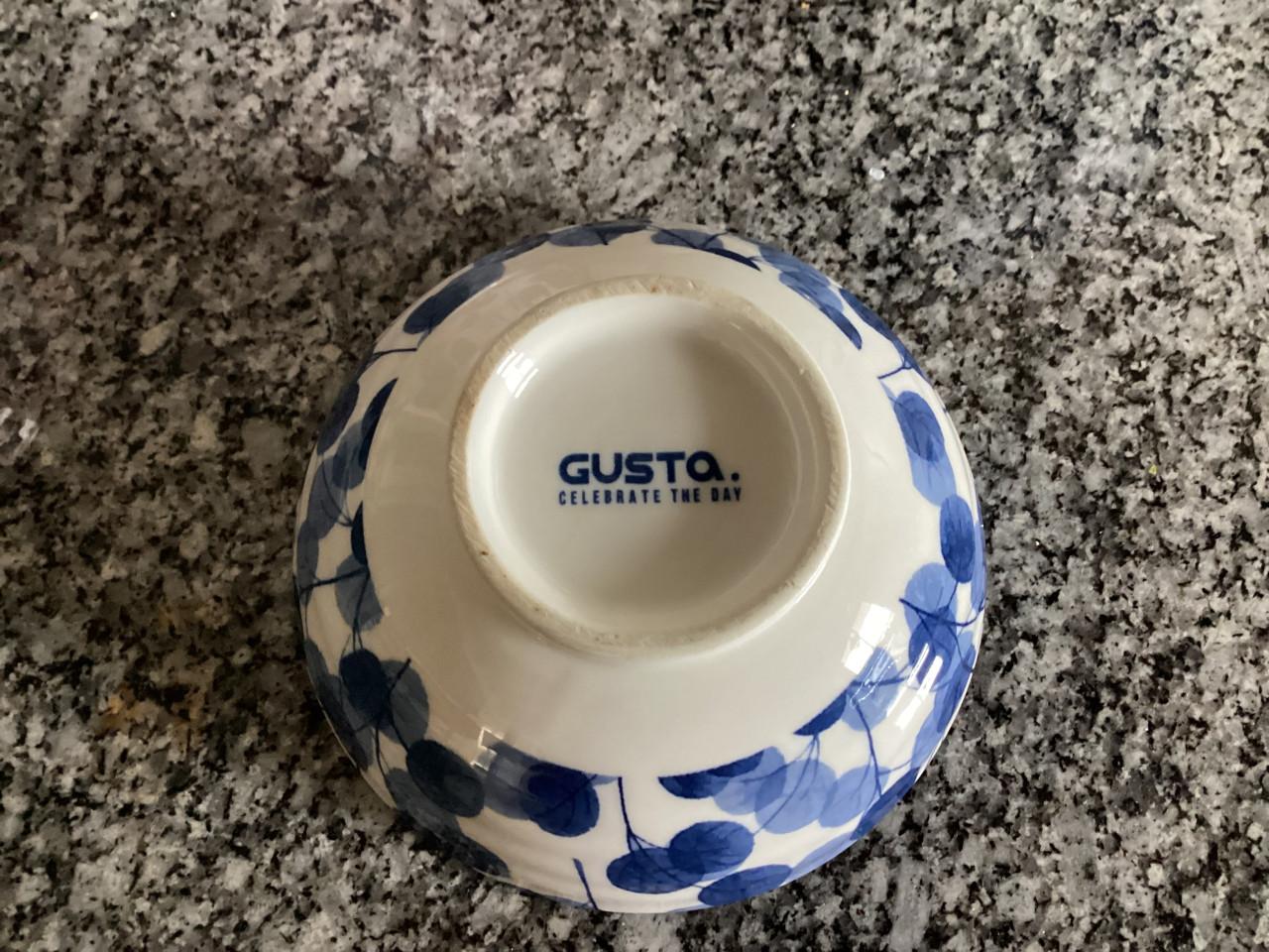 Gusta kommen schaaltjes roze en blauw 2 groot 2 klein NIEUW