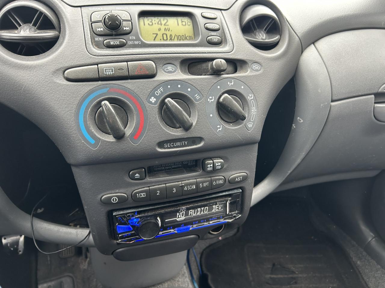 Toyota Yaris 1.3-16V VVT-i Sol/INRUILKOOPJE/RUIME APK/