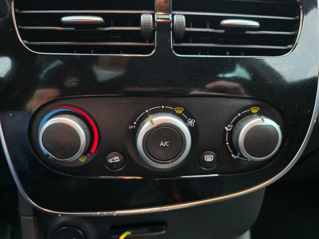 Renault Clio 0.9 tce eco night&day met trekhaak en black edition | nette au