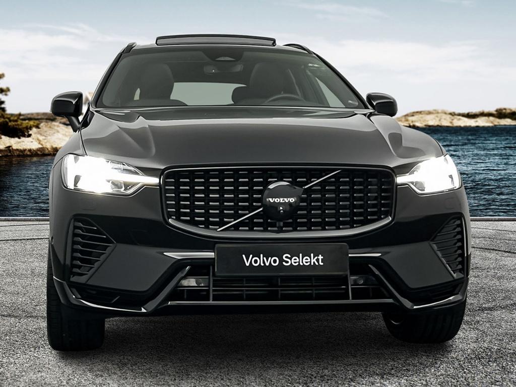 Volvo XC60 t6 398pk recharge ultra black edition| pano| 360camera| trekhaak
