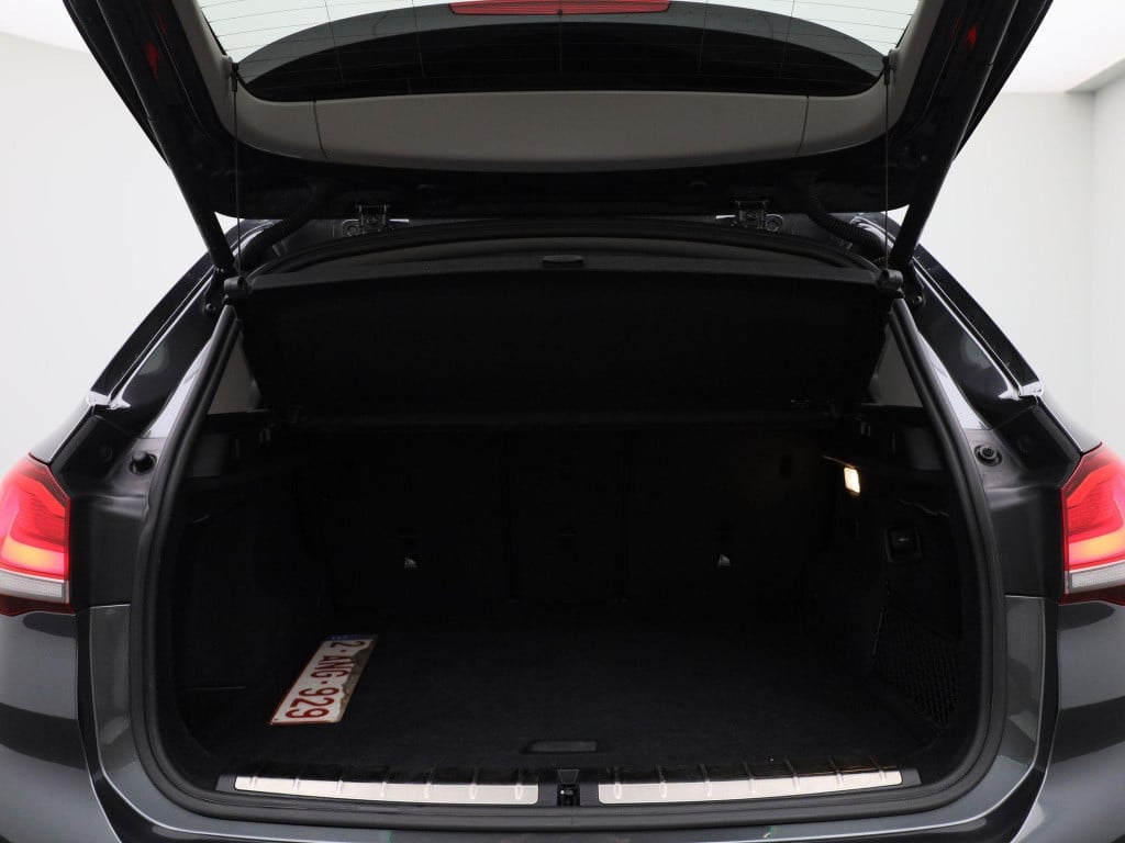 BMW X1 xdrive25e executive | automaat | lmv | parkeer sensoren | camera | c