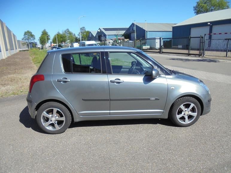 Suzuki Swift 1.5/Exclusive/5 Deurs/Airco/Elek.pakket/Keyless/BJ2007/NAP