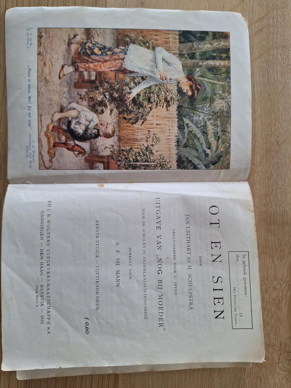 Diverse boekjes van Jan Ligthart en H. Scheepstra